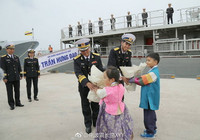 [ẢNH] Báo Trung Quốc bình luận chuyến thăm căn cứ Trạm Giang của chiến hạm Việt Nam