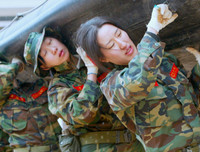 [ẢNH] Đổ rạp trước vẻ đẹp hút hồn của nữ đặc nhiệm Hàn Quốc