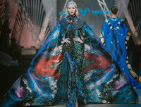 Trò cưng của NTK nổi tiếng Cory Trần thành công với BST đầu tay 