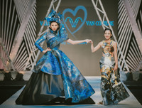 Trò cưng của NTK nổi tiếng Cory Trần thành công với BST đầu tay 