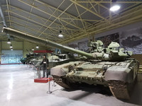 [ẢNH] Lộ diện robot chiến trường cỡ lớn trên khung gầm T-72B3 của Nga