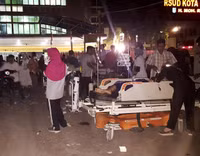 [ẢNH] Động đất 7 độ richter tại Indonesia, 32 người thiệt mạng