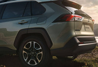 Toyota RAV4 2019 trình làng với sự thay đổi toàn diện