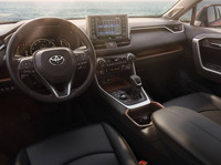 Toyota RAV4 2019 trình làng với sự thay đổi toàn diện