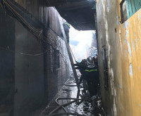 [Ảnh] Hiện trường vụ cháy 7 xưởng sản xuất gỗ ở Thạch Thất