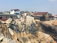 [Ảnh] Hiện trường vụ cháy 7 xưởng sản xuất gỗ ở Thạch Thất