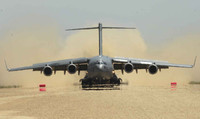 [ẢNH] Máy bay vận tải khổng lồ C-17 đưa quân nhân Việt Nam đi làm nhiệm vụ ở Nam Sudan