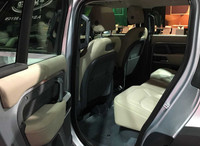 [ẢNH] Xe off-road huyền thoại Land Rover Defender ra mắt đầy ấn tượng