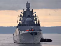 [ẢNH] Chiến hạm hiện đại nhất của Nga nã đạn trên Địa Trung Hải thị uy đối phương