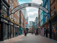 [ẢNH] Nước Anh vắng lặng lạ thường, Thủ tướng Johnson cảnh báo nguy cơ 