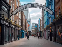 [ẢNH] Nước Anh vắng lặng lạ thường, Thủ tướng Johnson cảnh báo nguy cơ 