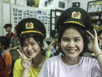 Sẻ chia yêu thương với trẻ em kém may mắn