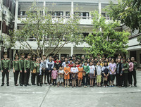 Sẻ chia yêu thương với trẻ em kém may mắn