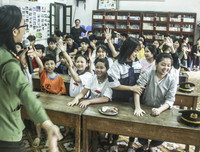 Sẻ chia yêu thương với trẻ em kém may mắn