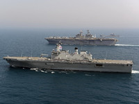 Nhật- Hàn tăng cường hạm đội tàu đổ bộ tấn công kiêm tàu sân bay, đề phòng Trung Quốc