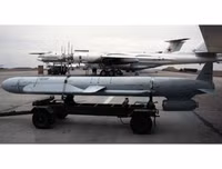 [ẢNH] Mỹ và Nga từng gây áp lực bắt Ukraine phá hủy kho vũ khí hạt nhân