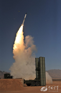 Chỉ diễn tập thôi, vì sao Trung Quốc cũng phóng ồ ạt S-300PMU?