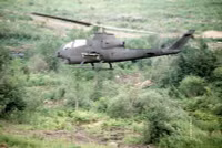 [ẢNH] Trực thăng vũ trang mạnh nhất của Mỹ từng bị bắt sống đưa về miền Bắc