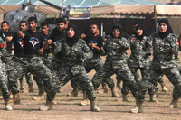 [ẢNH] Vẻ đẹp cuốn hút như thiên thần của nữ binh sĩ Pakistan