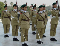 [ẢNH] Vẻ đẹp cuốn hút như thiên thần của nữ binh sĩ Pakistan