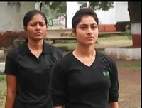 [ẢNH] Vẻ đẹp cuốn hút như thiên thần của nữ binh sĩ Pakistan