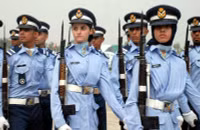 [ẢNH] Vẻ đẹp cuốn hút như thiên thần của nữ binh sĩ Pakistan