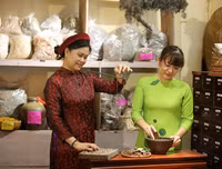 Trải nghiệm Tết Đoan Ngọ xưa ở Hà Nội