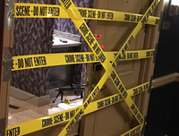 Rợn người bên trong phòng của kẻ thủ ác gây ra vụ xả súng kinh hoàng tại Mỹ