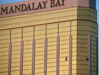 Rợn người bên trong phòng của kẻ thủ ác gây ra vụ xả súng kinh hoàng tại Mỹ