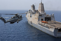 [ẢNH] Mỹ bất ngờ điều thêm tàu đổ bộ khổng lồ áp sát Iran