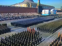 [ẢNH] Nga tiếp tục cho 15.000 binh sĩ tập duyệt binh bất chấp dịch bệnh Covid-19