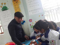 Gieo tình yêu và đốm lửa say mê học tập, sáng tạo ở một điểm trường xa