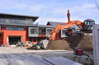 Thủ tướng Nhật Bản khẳng định không từ chức sau bê bối định giá thấp đất công