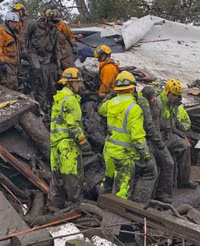 Lở đất kinh hoàng tại Mỹ, 13 người chết