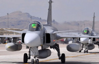 [ẢNH] Chỉ có ở Thụy Điển: JAS-39 ném bom GBU-12 để... chữa cháy rừng