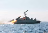 [ẢNH] Tàu tên lửa tấn công nhanh tàng hình cực kỳ độc đáo của Triều Tiên