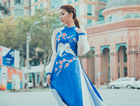 Ngọc Quyên trích tiền bán áo dài để làm từ thiện