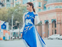 Ngọc Quyên trích tiền bán áo dài để làm từ thiện