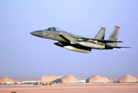 [ẢNH] Căng thẳng gia tăng, Saudi Arabia lần đầu tấn công lực lượng Iran trên đất Syria?