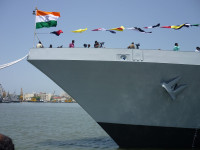 [ẢNH] Ấn Độ hạ thủy chiến hạm tàng hình cực mạnh 