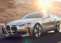 [ẢNH] BMW i4 concept EV trình làng với lưới tản nhiệt siêu khổng lồ