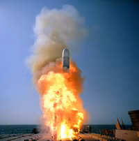 Quá hạn 48 giờ, Mỹ chưa tấn công Syria do ngại Nga hay đang dồn tổng lực?