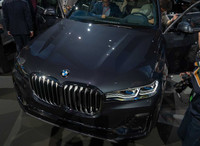 [ẢNH] BMW X7 đẹp long lanh trong lần đầu xuất hiện trước công chúng