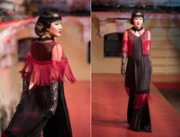 Ngô Phương Lan lần đầu diễn catwalk, Á hậu Hoàng Anh bế bụng bầu đi xem thời trang