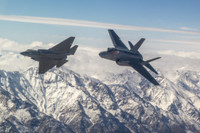 [ẢNH] F-35 vừa tung đòn độc để ''hạ'' cả Su-57 Nga và J-20 Trung Quốc