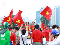 Mỹ Đình rực đỏ chào đón đoàn thể thao Việt Nam
