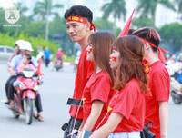 Mỹ Đình rực đỏ chào đón đoàn thể thao Việt Nam