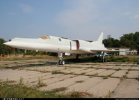 [ẢNH] Ngạc nhiên trước sức mạnh phi đội máy bay ném bom Tu-22M3 của Ukraine