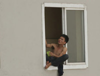 1001 hành vi quái dị của những kẻ ngáo đá 