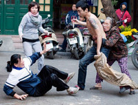 1001 hành vi quái dị của những kẻ ngáo đá 